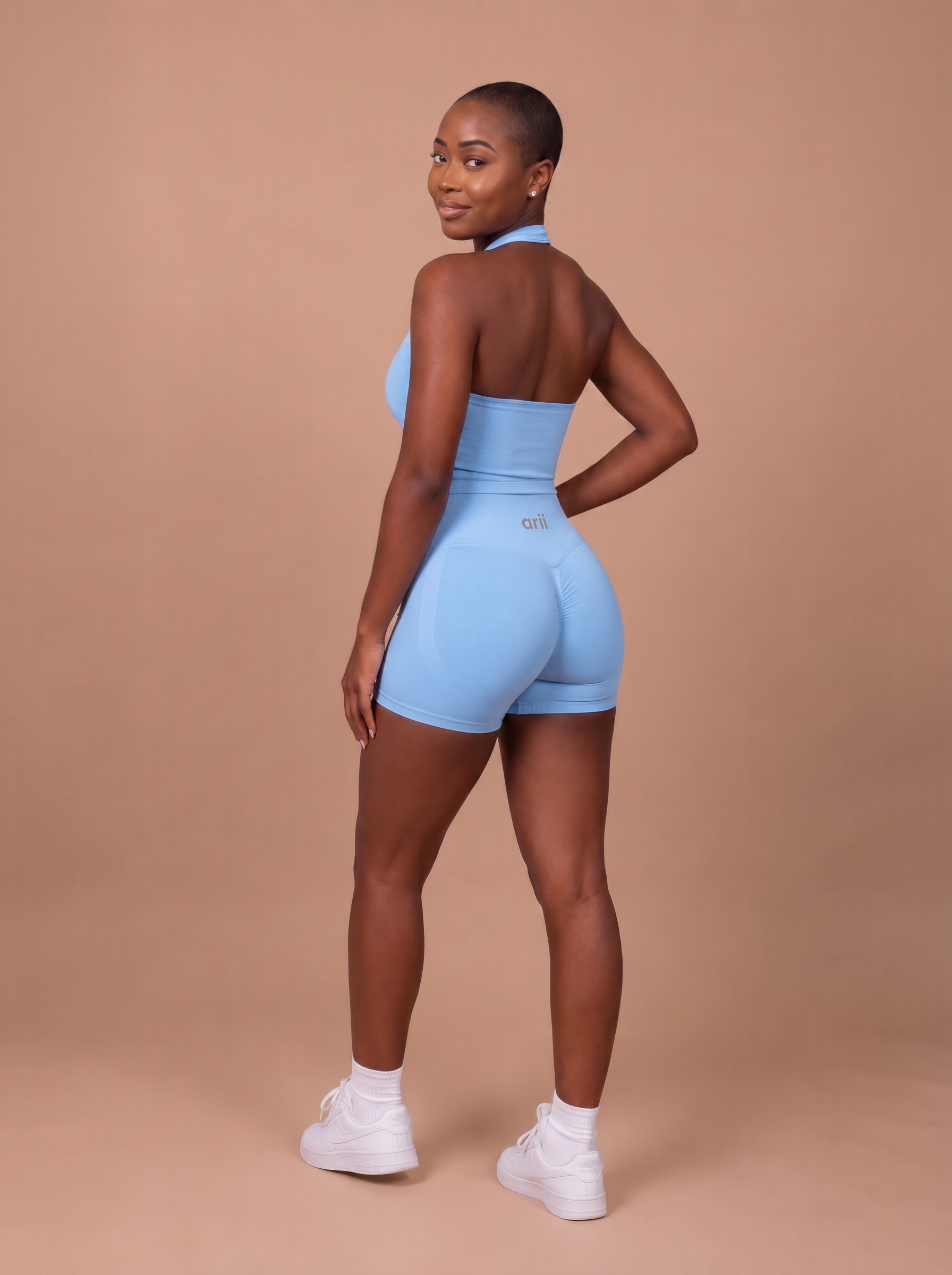 Nia